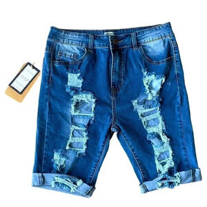 NWT Top Trends Basic Collection Distressed Denim Bermuda Shorts- Size 10